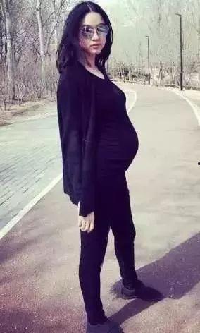 偷拍吃瓜的老公,揭秘老公的另类情趣